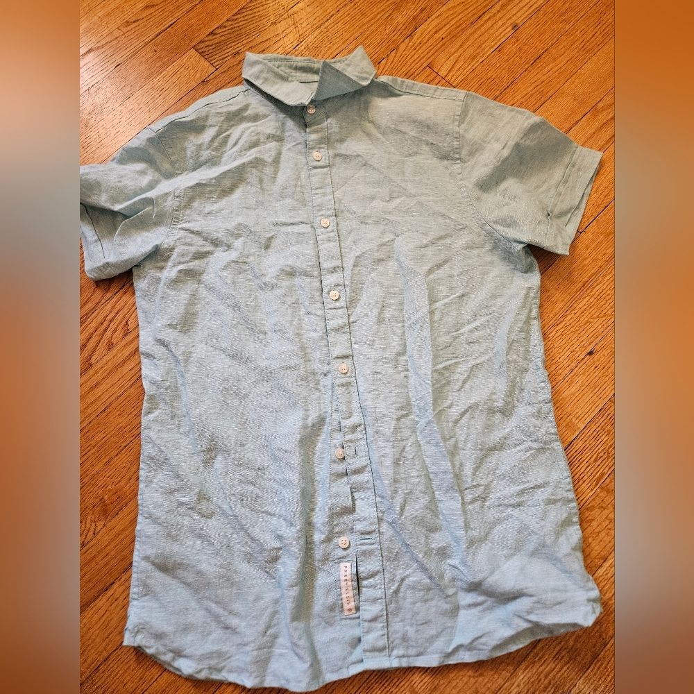 Perry Ellis Light Blue Casual Button Down Shirt